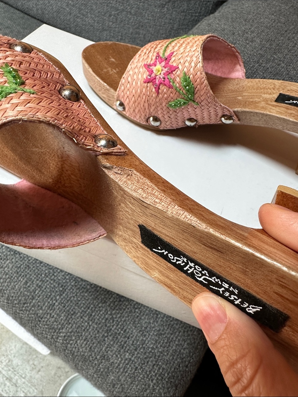 Betsey Johnson Pink Embroidered Woven Slide Mules - Picture 3 of 4